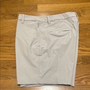 Lululemon ABC Classic Fit short 7”